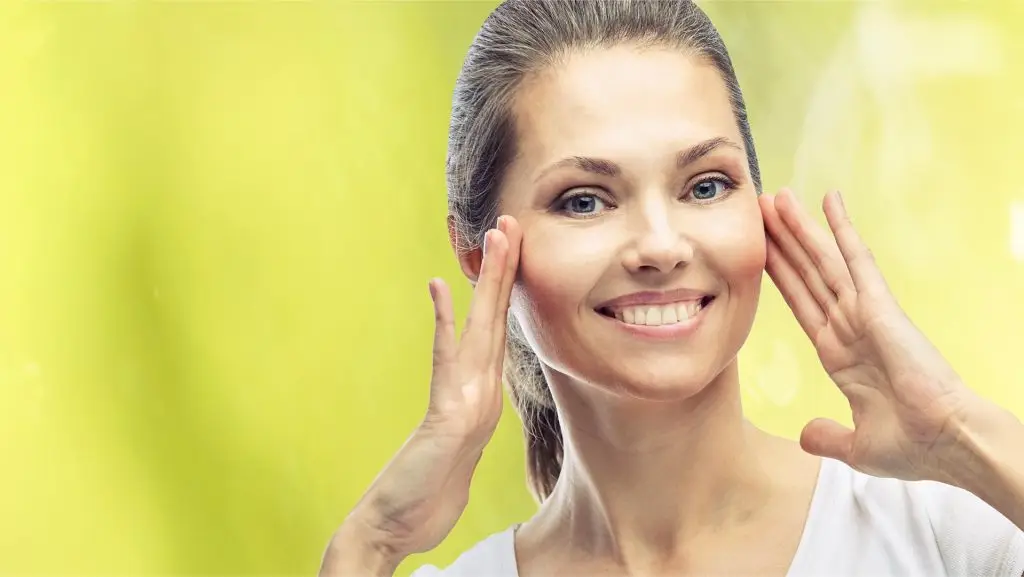 woman with clear skin
